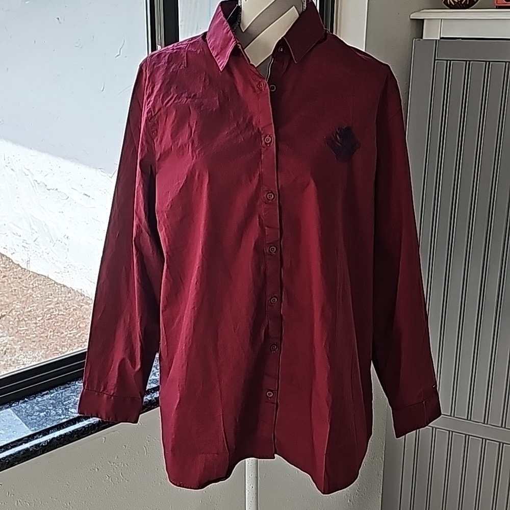 Mens long sleeve Tommy Hilfiger shirt size XL NWT